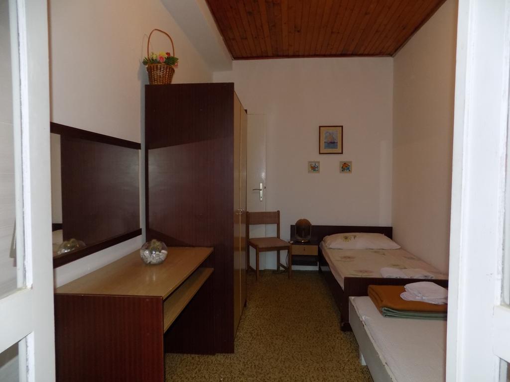 Borovik Guest House Živogošće 외부 사진